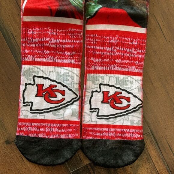 NWT NFL Kansas City Chiefs 🏈 Men’s Socks #25 Clyde Edwards-Helaire Running Back - Picture 6 of 9